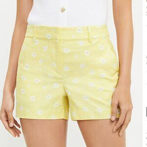 NWT Loft Riviera Daisey Shorts Size 12